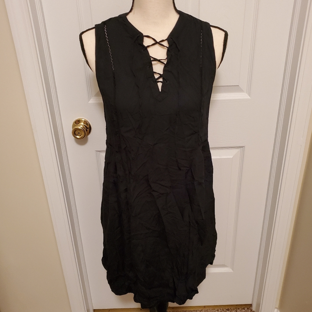 Old Navy Lace Up Front Sleeveless Black Dress